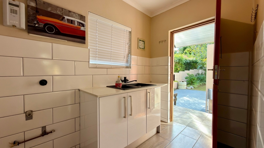 3 Bedroom Property for Sale in Olive Grove Western Cape